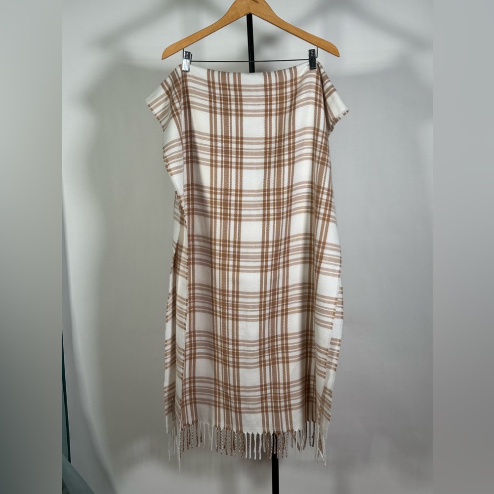 J. Crew Classic scarf. Perfect Christmas gift. - Picture 2 of 4